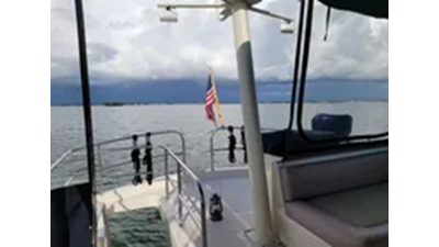 2009 Mainship 34 Trawler 85 