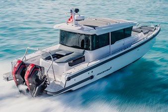 2022 Axopar 37 XC Cross Cabin Brabus 0 