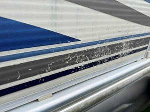 02 Bennington 257L Pontoon NLSQ 86 