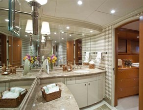 MURPHY'S LAW 5 Master Bath
