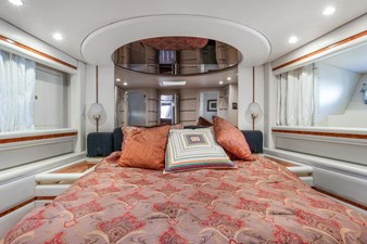 - 19 20_1998 63ft Baia Sports Cruiser