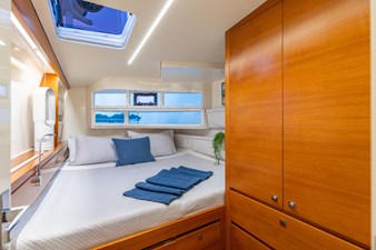 MOONWAVE 19 MOONWAVE, 2012 Gunboat 60: Aft Stbd Guest Cabin