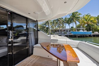 - 27 28_2018 59ft Sea Ray L590 Flybridge