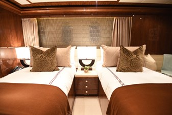 Mesmerize 40 2013 Hargrave 125 Raised Pilothouse