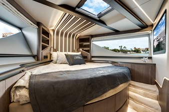 Yacht 52 Bow VIP Stateroom
