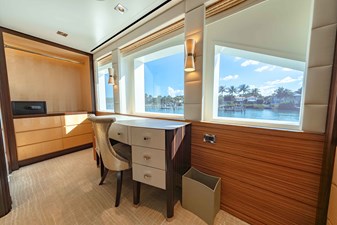 SUPERYACHT W 20 Office