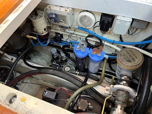 WEATHERLY 41 Pump and pit area