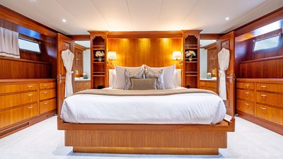 SILVER SEAS 18 Primary Stateroom