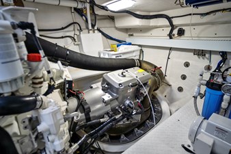 Catch Me 51 51_049RF