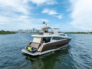 2015 Prestige 750 8 