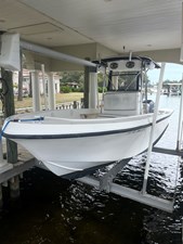 - 0 1_1992 22ft Mako 221 CC