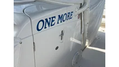 2020 Jupiter 34 Center Console 46 