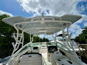 - 13 14_2021 24ft Robalo R247 Dual Console