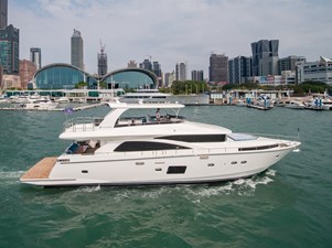 JOHNSON 80' FLYBRIDGE W/HYDRAULIC PLATFORM  0 001 - 80 Johnson 2021