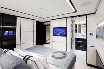 120' Majesty 2025 42 