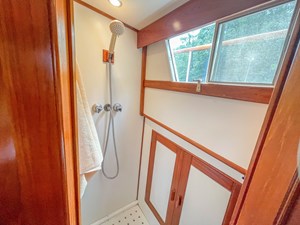 TALLULAH 39 Ensuite Shower 