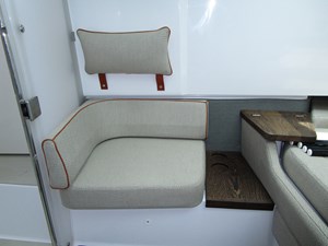 T/T GRACE 18 Portside cabin seat