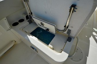 Boston Whaler 230 Vantage 29 29