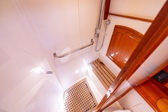 BAREFOOT 66 2014 Hinckley Talaria 48 BAREFOOT