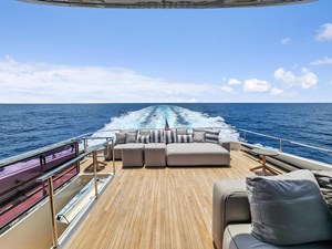 - 26 27_2021 85ft Ferretti Yachts 850