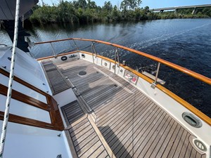 TALLULAH 48 Aft Deck Port