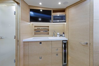 - 25 26_2020 53' Scout 530 LXF