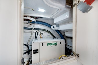 Off the Grid 36 37 _ 2006 65ft Marquis Motor Yacht Pilot House OFF THE GRID