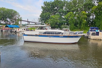 1962 Chris-Craft Constellation 44 