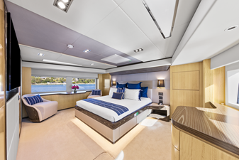 M/Y LEGACY 16 Master