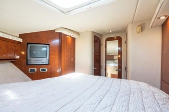 Sea Ray 420 Sundancer 27 