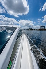 2017 Cruisers Yachts 60 Cantius 16 