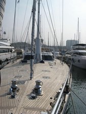 Oriel 12 