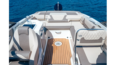 BAYLINER VR6 CUDDY 5 