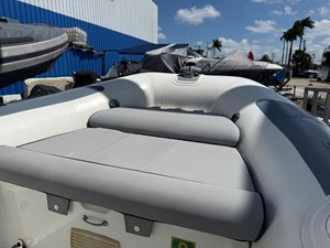 LADY CAROLINE TENDER 2 Bow Seat  
