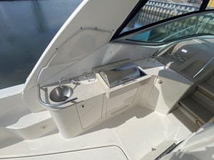 2009 SEA RAY 310 SUNDANCER  10 12-WET BAR