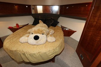 - 12 58-2004-Riviera-Enclosed-Flybridge-12