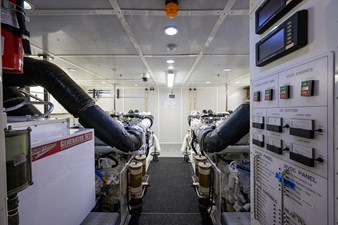 THE BEELIEVER 43 ENGINE ROOM
