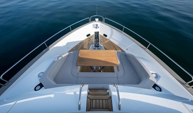 EOS 40 BOW AREA 