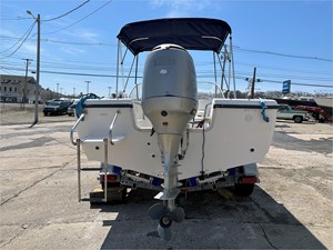 2001 Sea Hunt Escape 200 2 