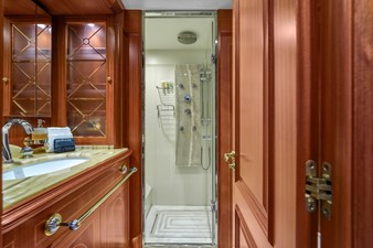 Azimut Grande 105 84 105' Azimut-70