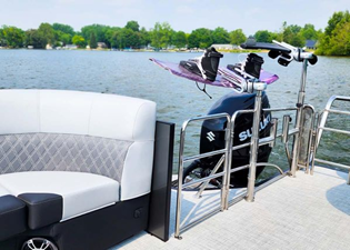 2024 Vanderbilt 700T Twin Engine Tritoon 2 3