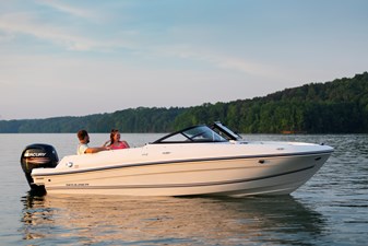 Bayliner VR4 5 