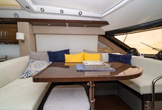 AQUASITION 14 AQUASITION Carver C52 Coupe