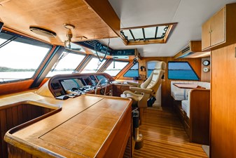 SERENITY 7 Wheelhouse