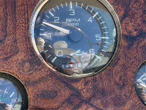 1998 Sea Ray 330 DA 12 