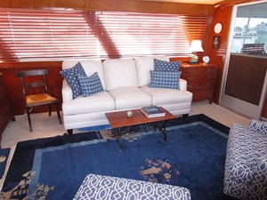 MY ALIBI 17 Salon to Stbd.  