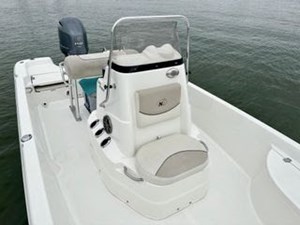 2016 Nauticstar 2110 Sport 2 3