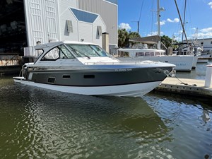 - 2 3_2021 38' Formula Super Sport Crossover OB