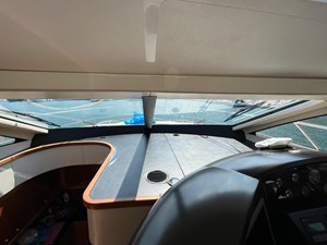 GALA 9 HELM STATION - SUNSEEKER 52