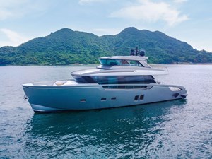 Sanlorenzo SX76 9 